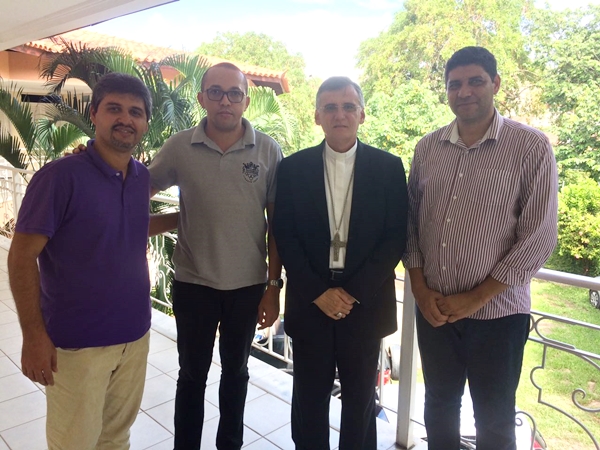 Bispo Auxiliar visita a Comunidade Mazziana em Olinda